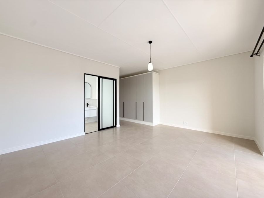 To Let 2 Bedroom Property for Rent in De Zicht Estate Western Cape